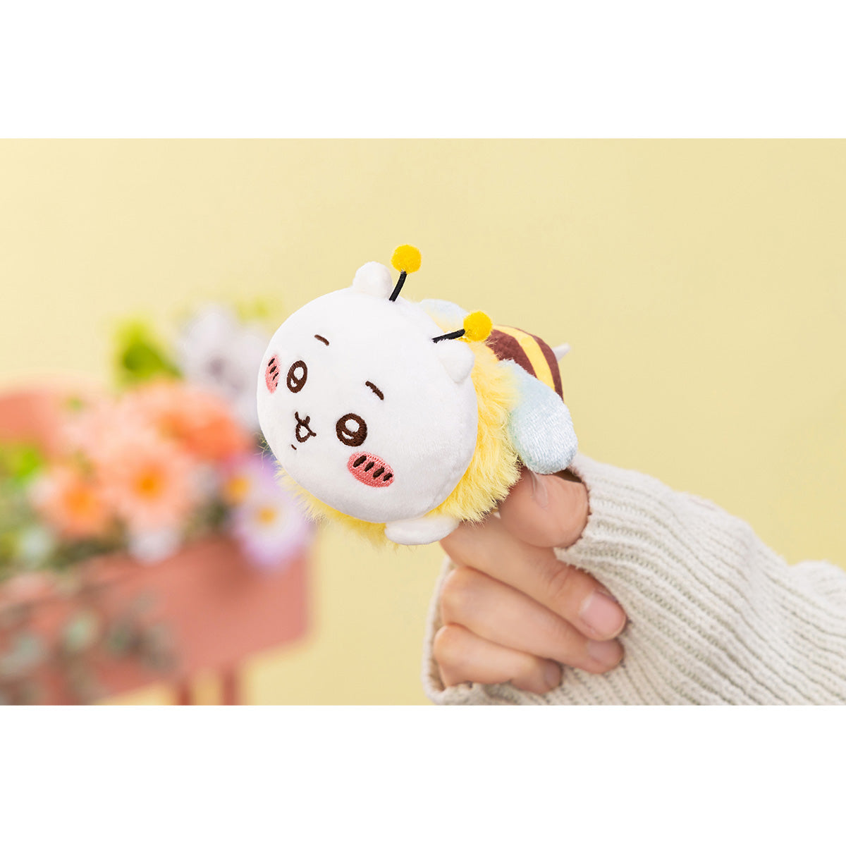 ちいかわ ハチさんマスコット（うさぎ） | ちいかわマーケット 公式