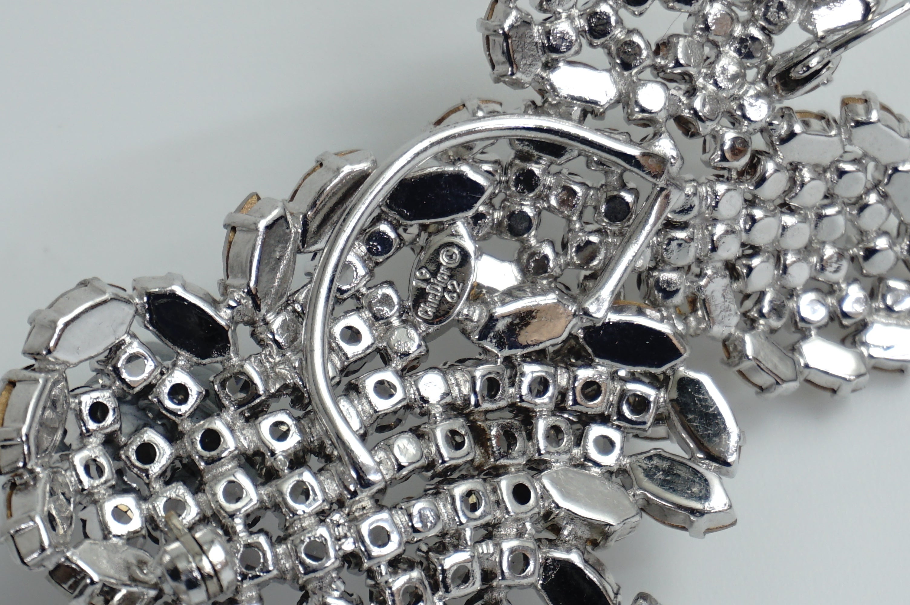 Dior（ディオール）ブローチ／ヴィンテージ・コスチュームジュエリー