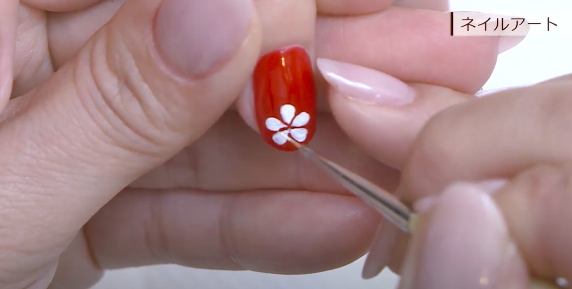 ネイリスト検定3級アート・フラワーの描き方とおすすめのお花を紹介