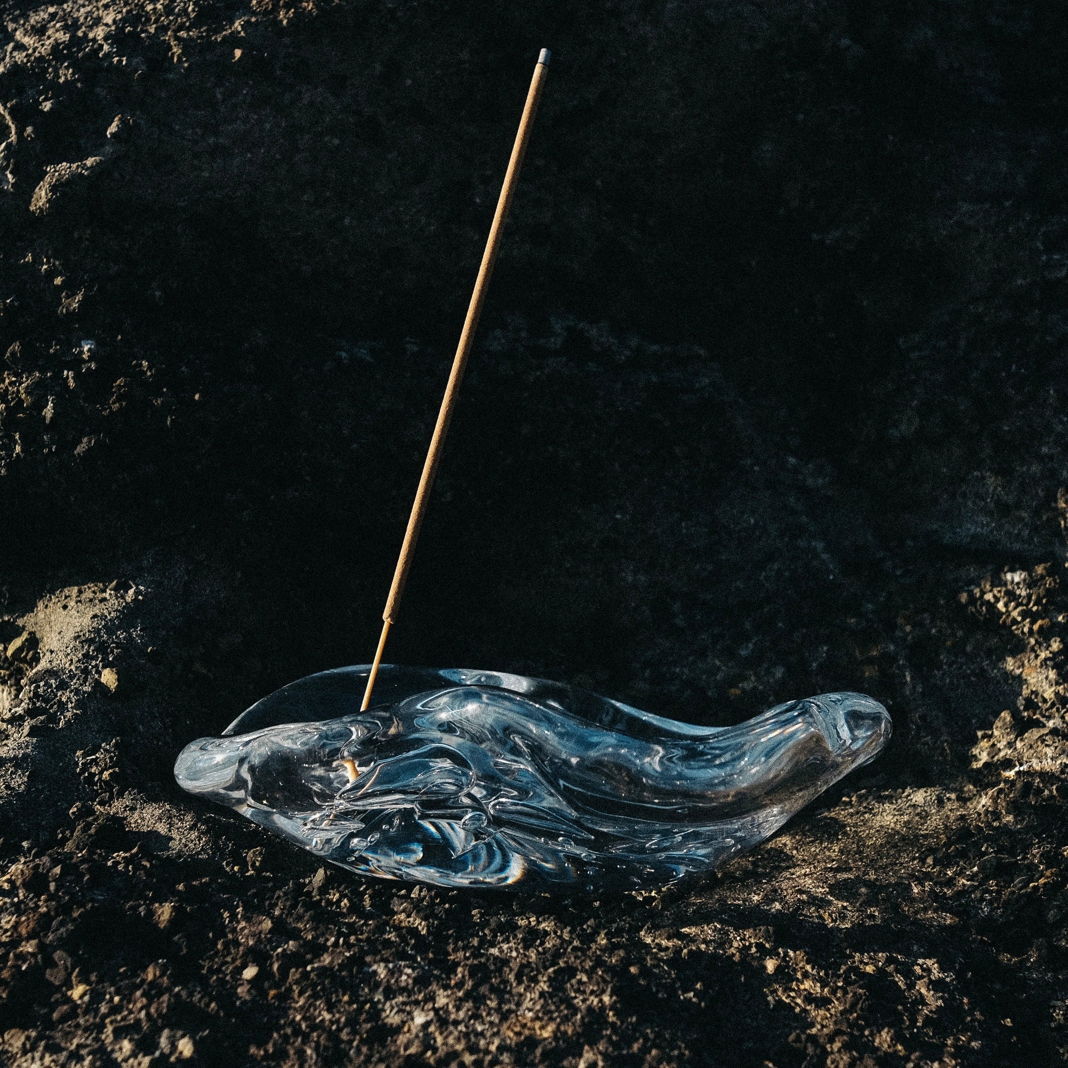 water. (Incense Holder) *AVAILABLE FROM 12/13 5pm