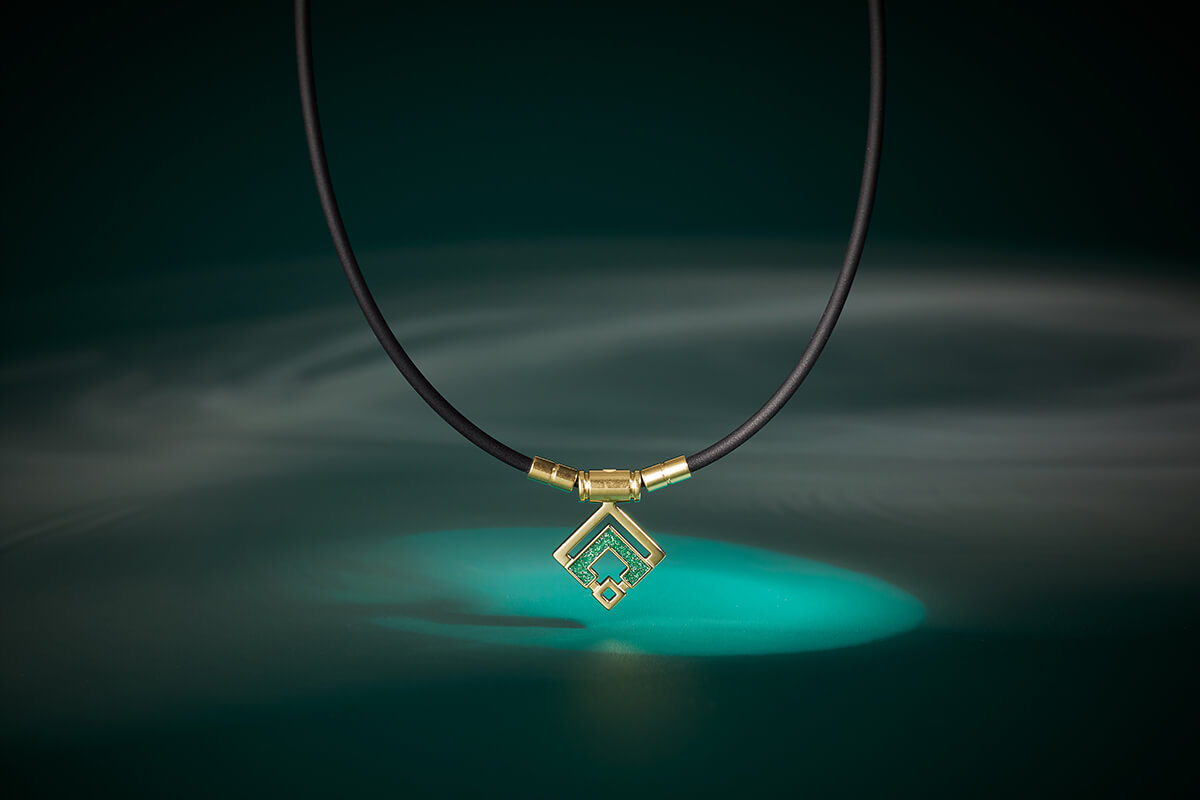 宇野昌磨選手の2021-2022シーズン着用衣装に合わせたオリジナルモデル