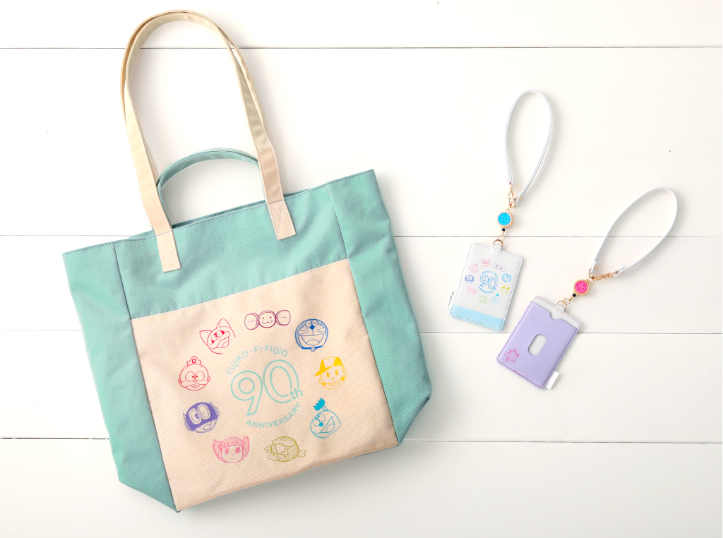 藤子・F・不二雄生誕90周年記念！Fキャラクター大集合のスーツケース