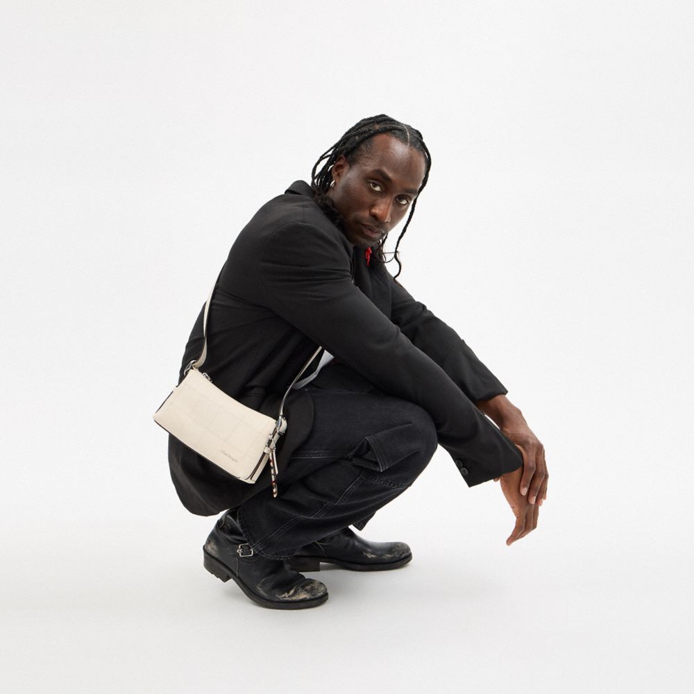 公式】COACH – コーチトピア™ | オルター/エゴ スモール ショルダー