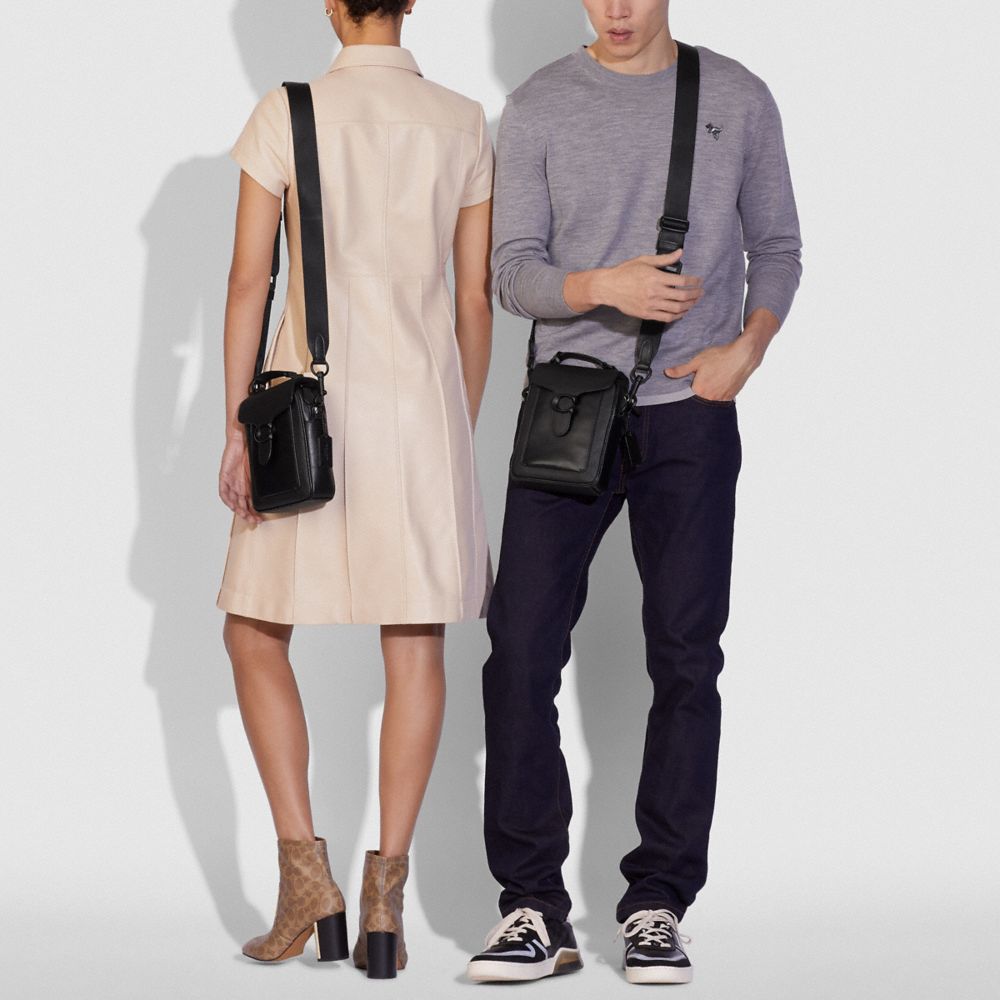 公式】コーチアウトレット | タビー クロスボディ