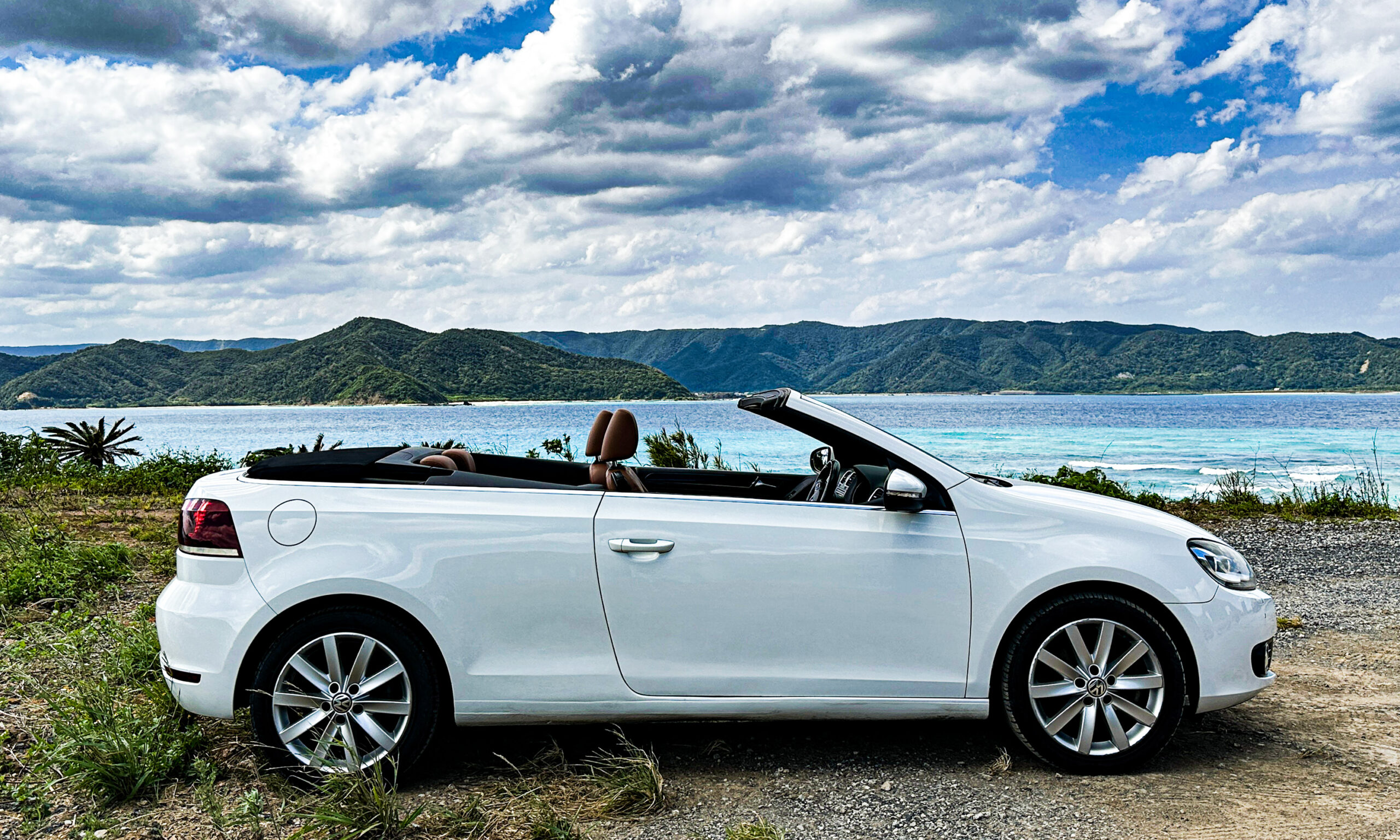 フォルクスワーゲン ゴルフ カブリオレ color : ホワイト