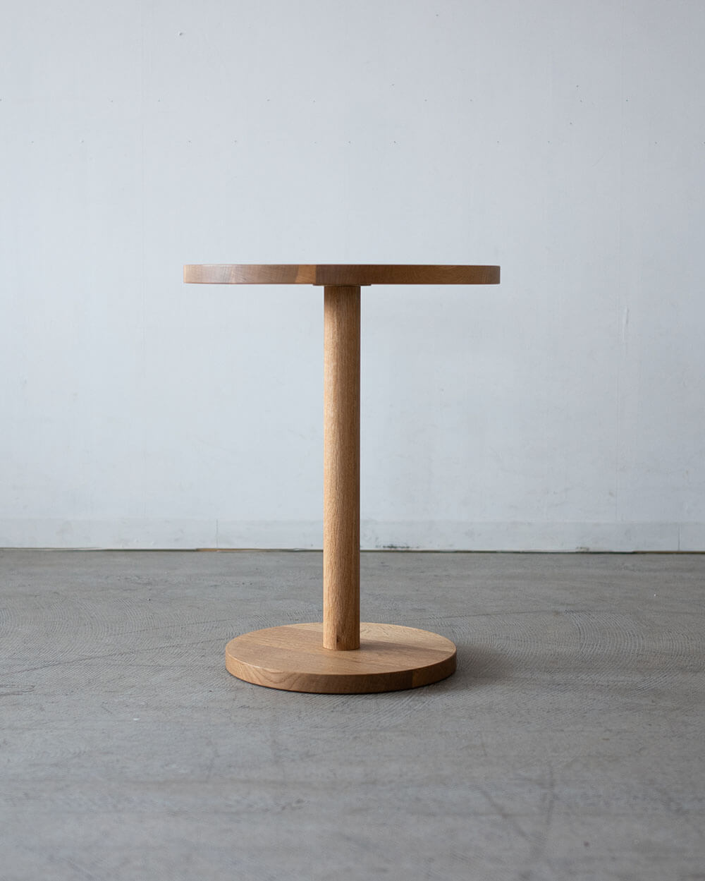 数量限定］サイドテーブル43 マル ナラ / オイル | cocochi ｜ 家具と