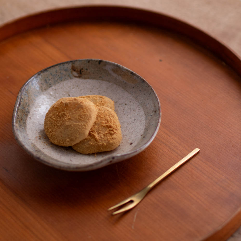 淵茶うのふ 変形三角鉢（小）-器市- | cocochi ｜ 家具と服と暮らしの