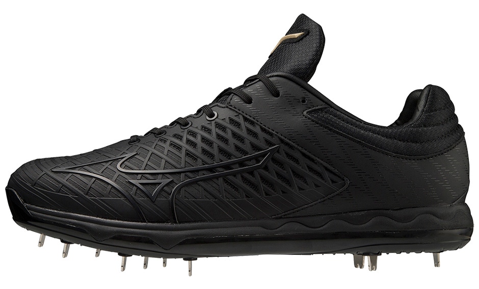 球が速くなる野球スパイク「SPEEDREVO」を開発