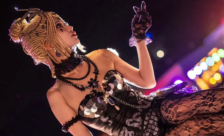 コスプレイヤーJ.『第五人格』踊り子クロートーの自作衣装と毛糸髪は