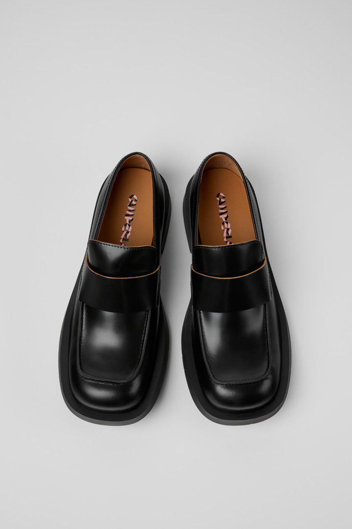 Neuman Black Loafers for Unisex - Autumn / Winter collection