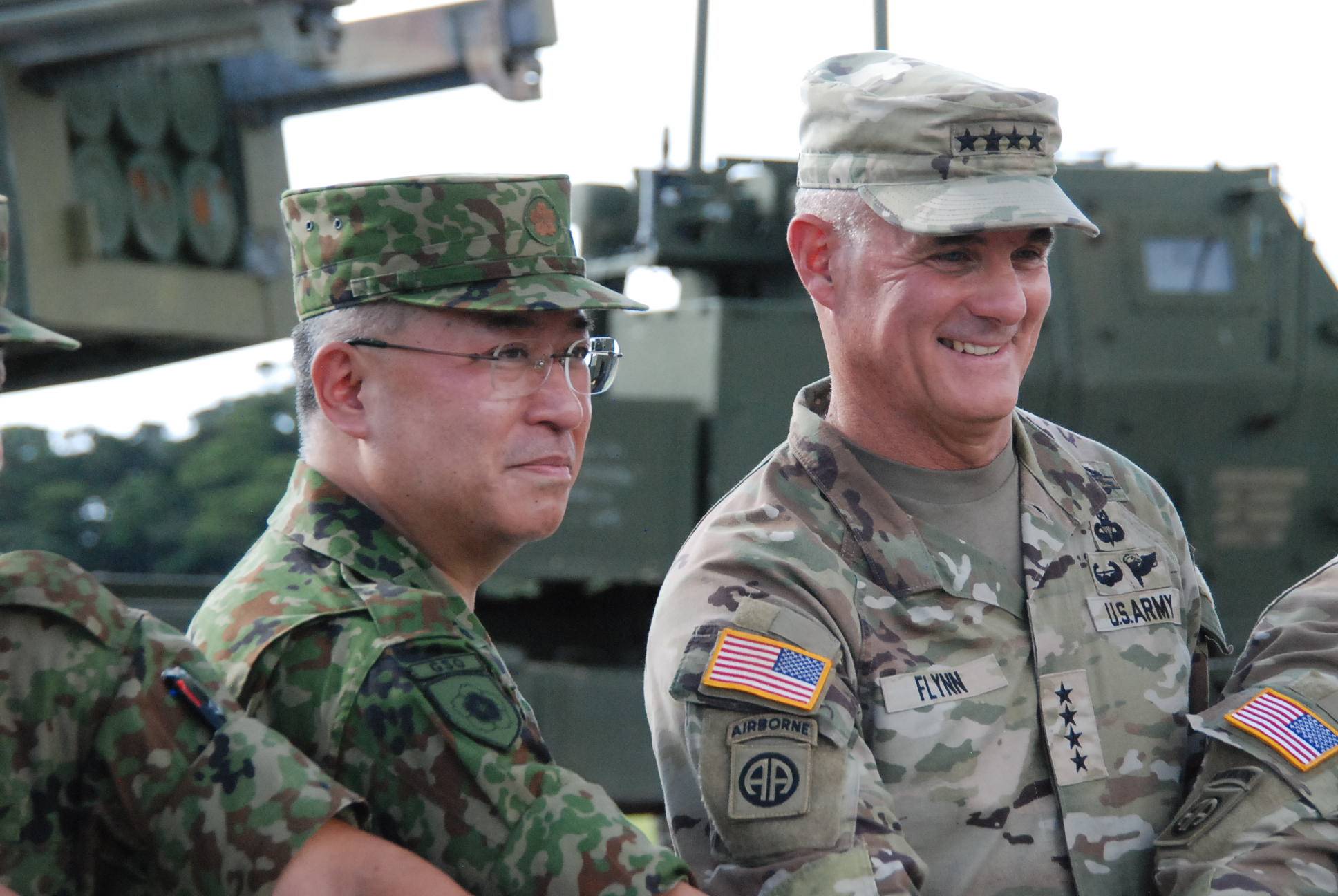 同盟の対処力高める」米太平洋陸軍司令官と陸幕長会見 - 産経ニュース