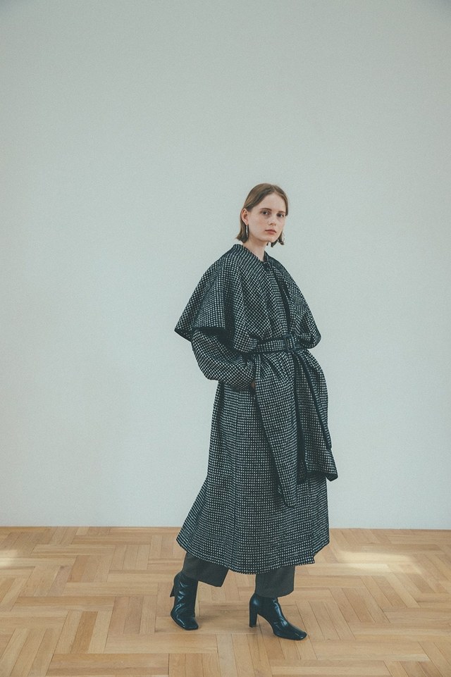 今季のイメージアイテム「千鳥格子柄シリーズ」。10月13日（火）に2型