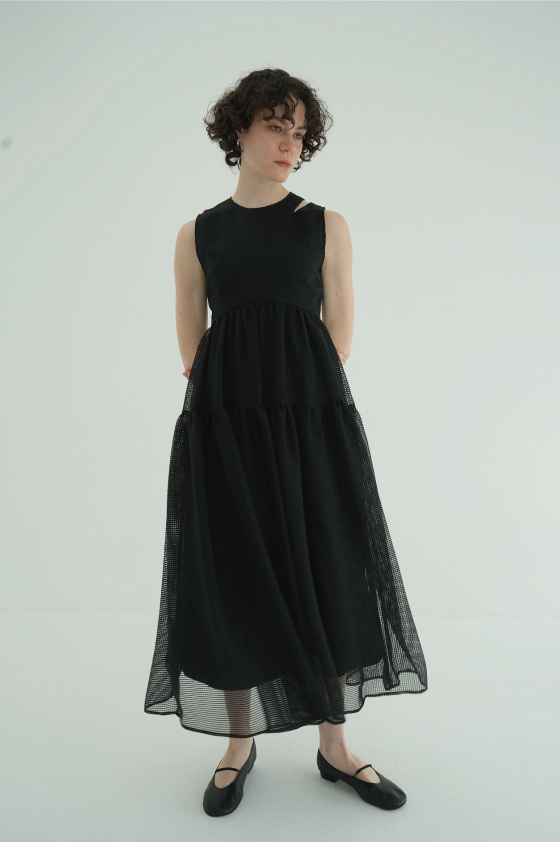 5月27日(火)発売アイテムのご紹介。ギャザー切り替えが女性らしさを