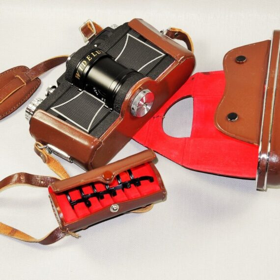 WIDELUX F8 35mm Panoramic Film Camera with case & Set of Filters