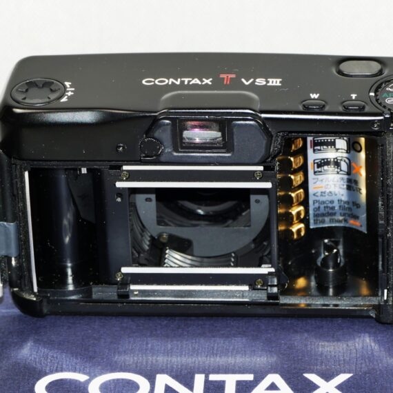 Contax TVS III Black camera W/30-60mm built in lens, sold with