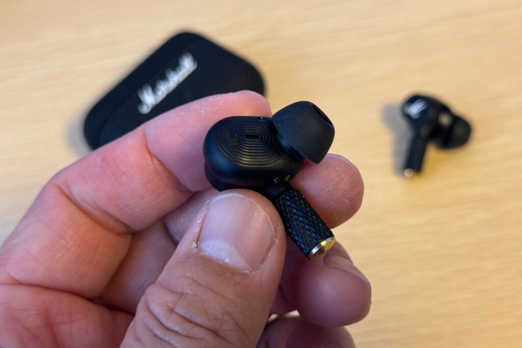 Marshall MOTIF II A.N.Cレビュー・弦楽器が美しいおしゃれなイヤホン