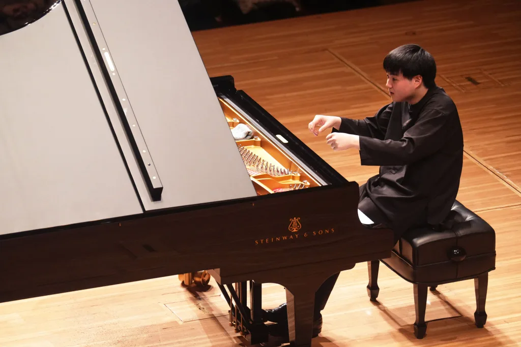 藤田真央 ピアノ・リサイタル －72 Preludes－ | CLASSICNAVI