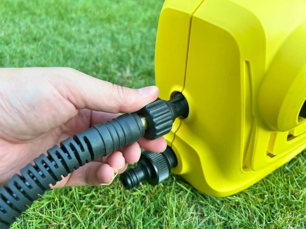 ケルヒャーK2クラシックを徹底レビュー！プラスやカーキットの違いは