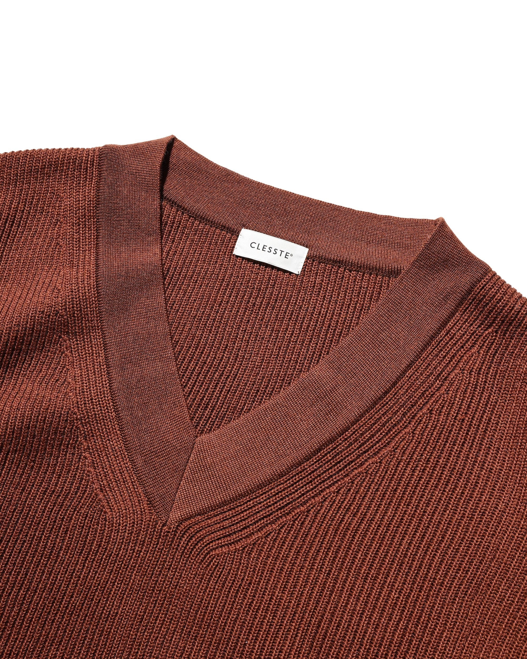 FINE WOOL V-NECK KNIT PULLOVER (BROWN)