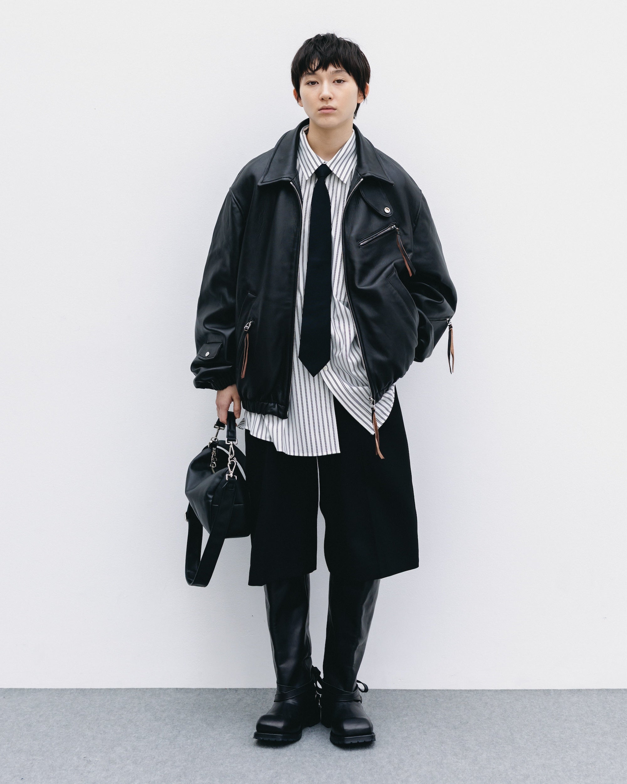 LEATHER DAYOFF BAG MINI (BLACK)