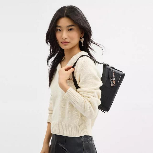 公式】COACH – コーチトピア™ | カーゴ ウェイビー ディンキー バッグ