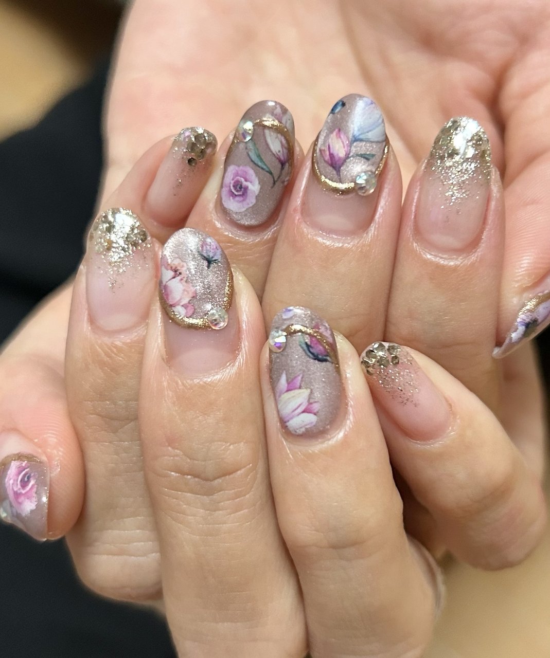 オールシーズン/女子会/ハンド/ラメ/フラワー - 茉実のネイルデザイン