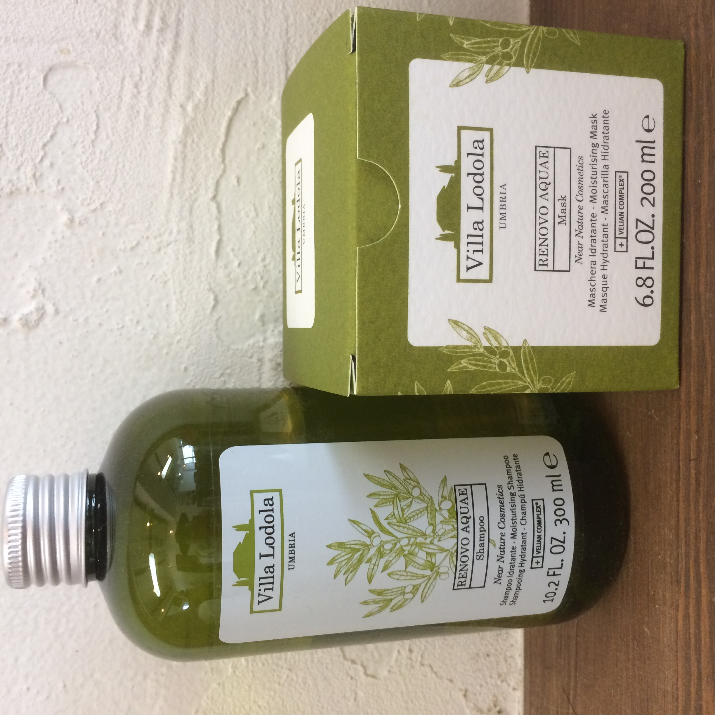 ヴィラロドラからカラー用シャンプーのレノーボの【アクエ】が登場