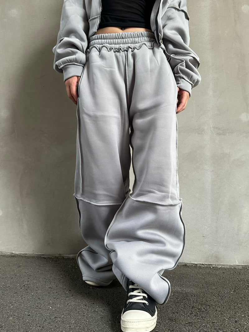 ルーズデザインスウェットセットアップ DPB26620 – CRAMMY