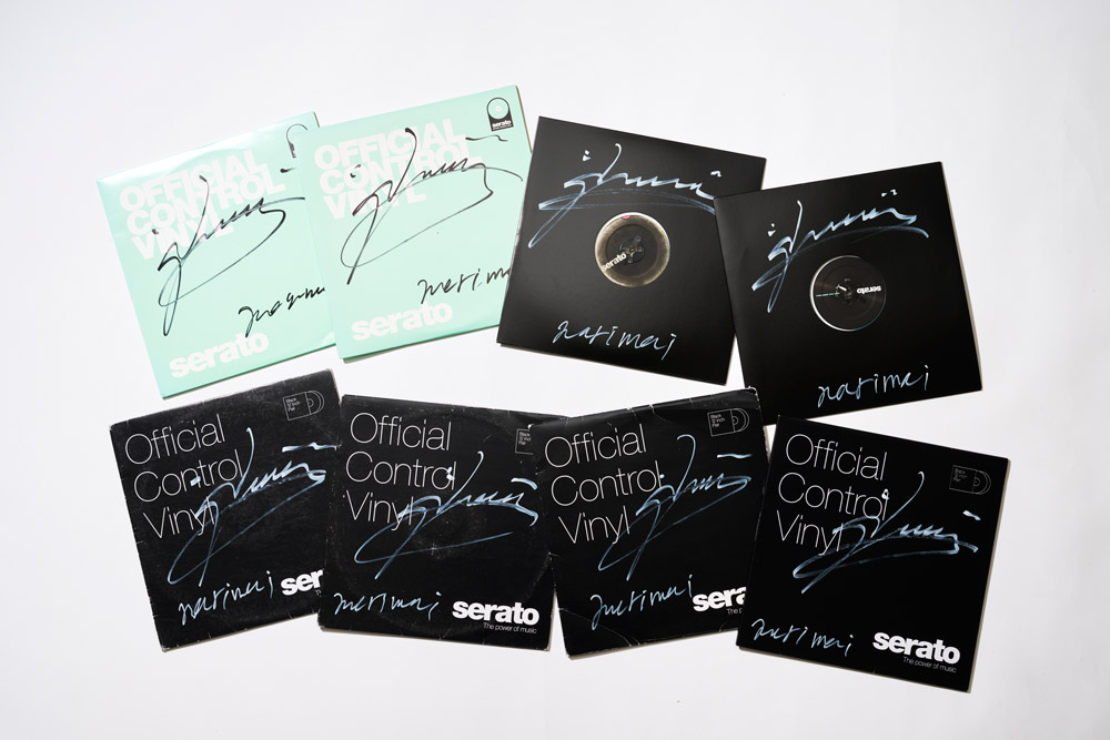 Creepy Nuts サイン入りTカードパネル Creepy Nutsエポスカード」が