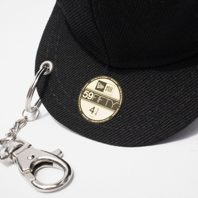 59FIFTYの形をした小物入れ キーホルダー!! キャップポーチ Sサイズ