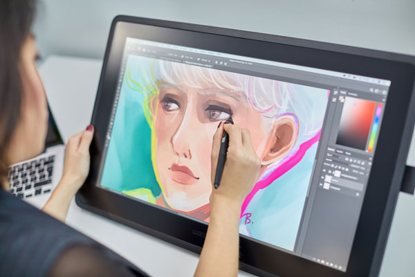ワコム、21.5型液晶ペンタブレット「Wacom Cintiq 22」を発売