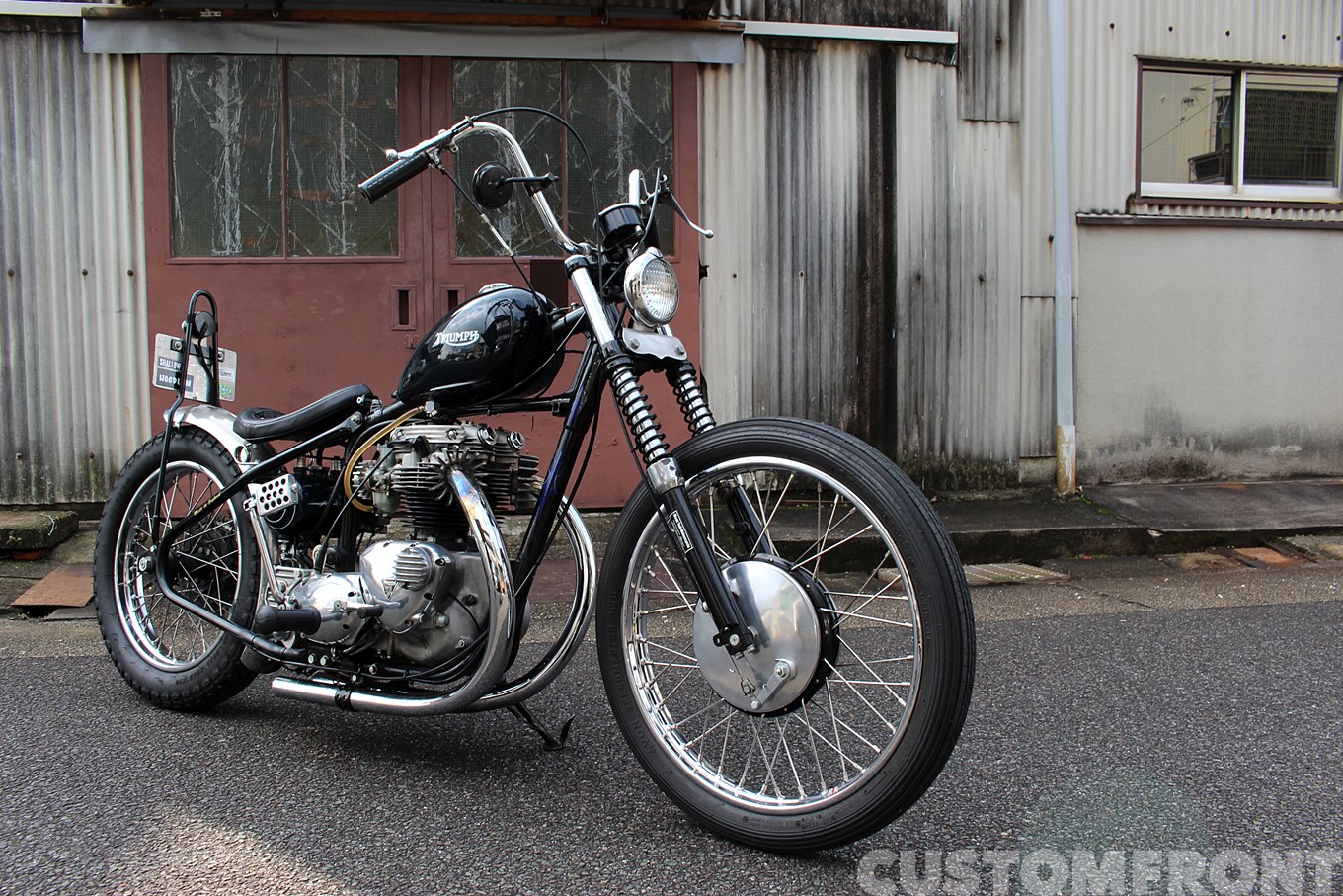 トライアンフ TR6 TROPHY 1967のチョッパーカスタム・シャローモーター