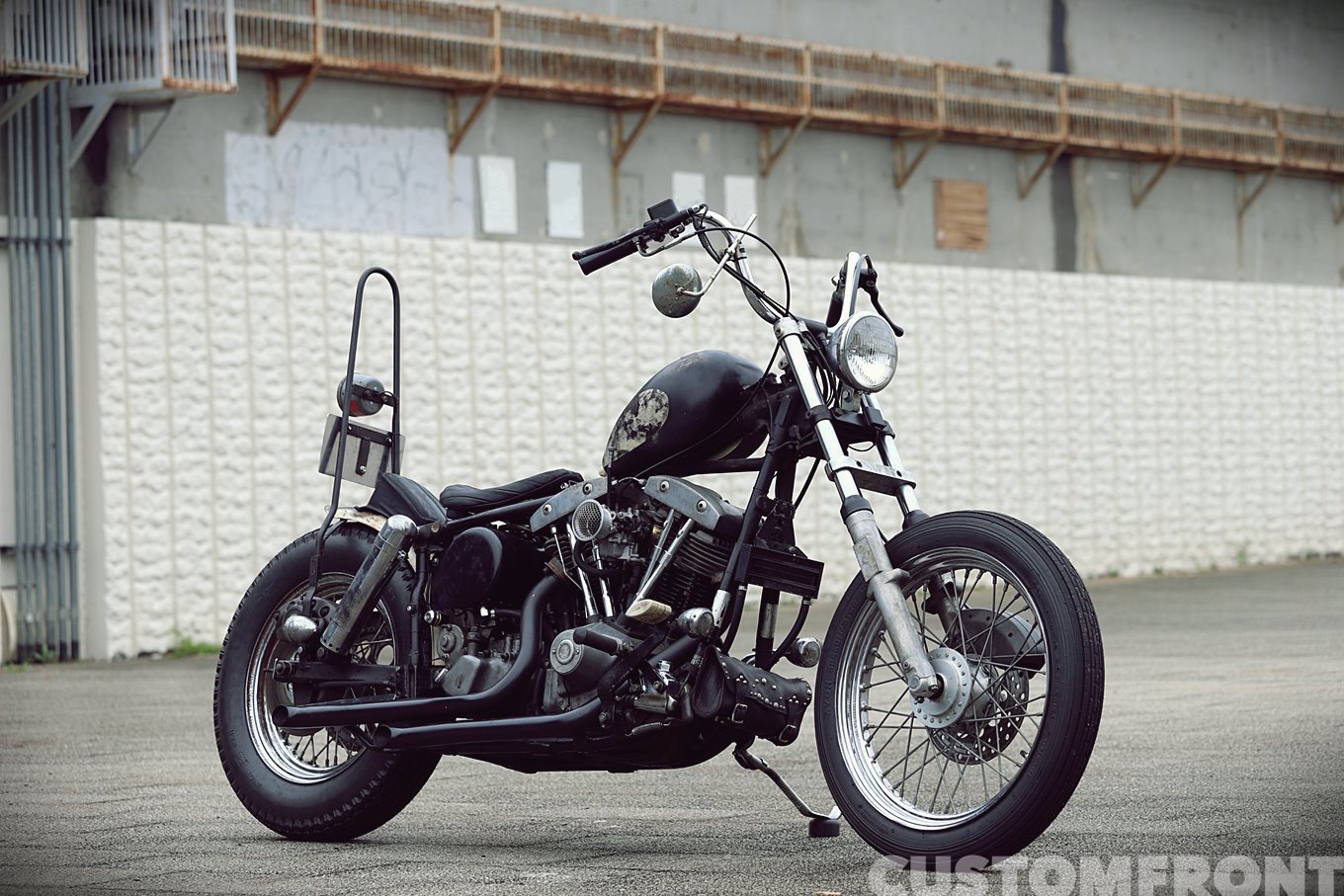 ハーレー FLHショベルのオールドスクールチョッパー1979年・グリス