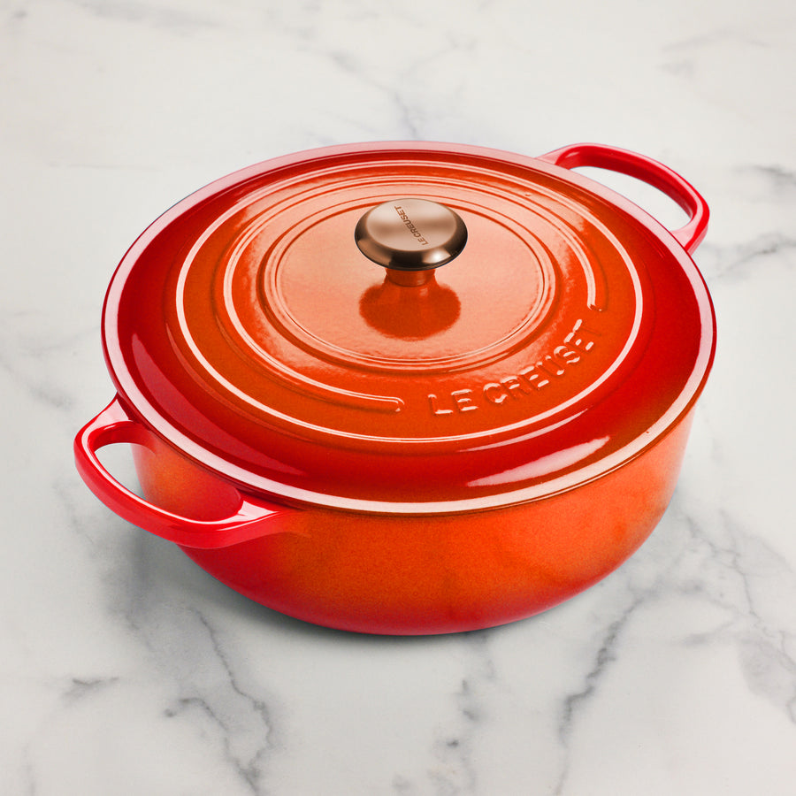 Le Creuset 6.75-quart Wide Dutch Oven - Signature Flame with