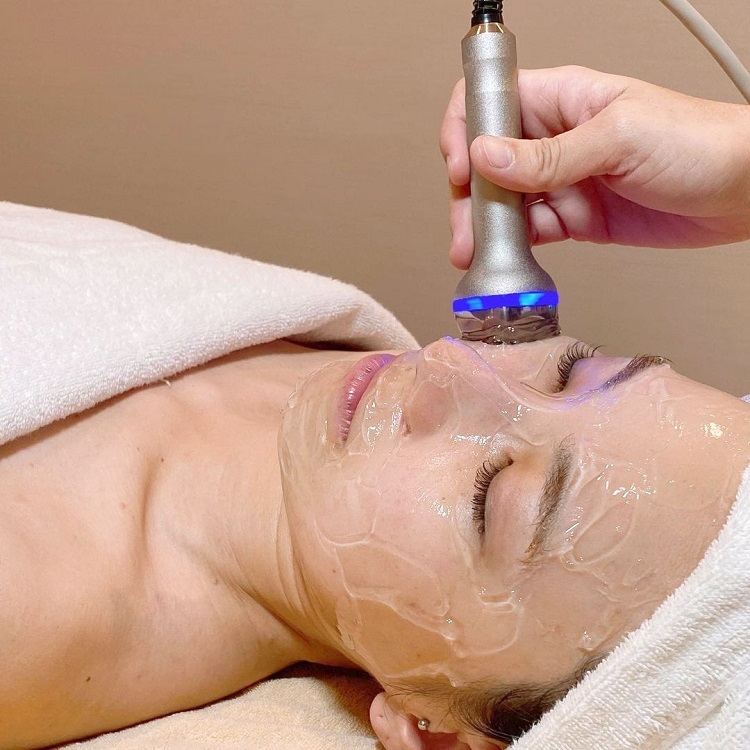 CUT・S エステ春日店限定』LDM水玉リフティングキャンペーン福山の