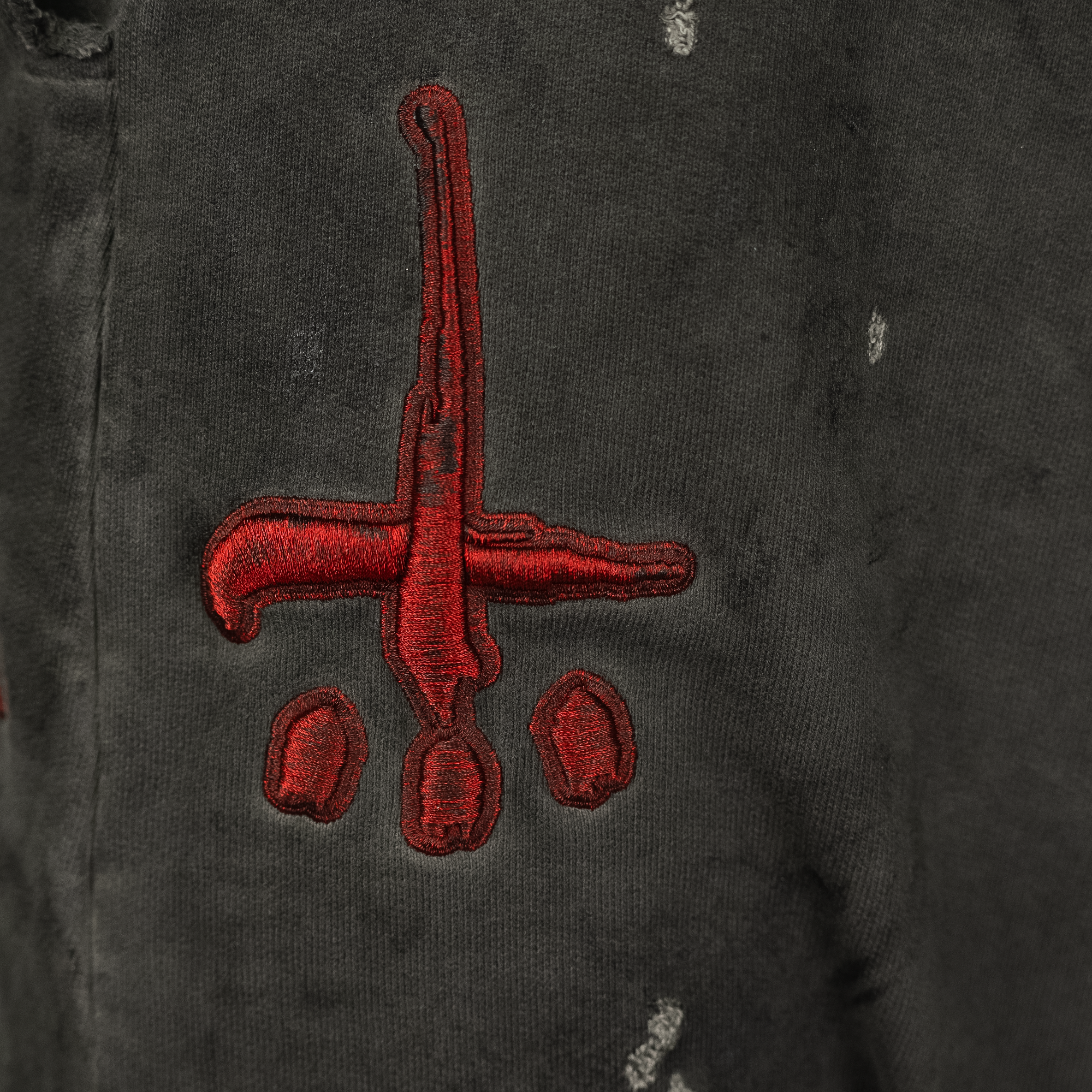 Damaged Usual Pants '24