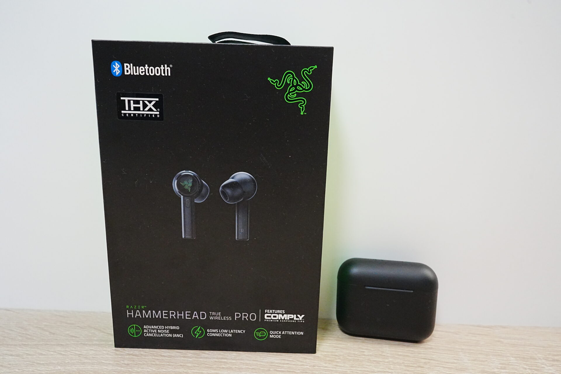 Razer Hammerhead True Wirelessは買うな。片耳が充電できない・聞こえない