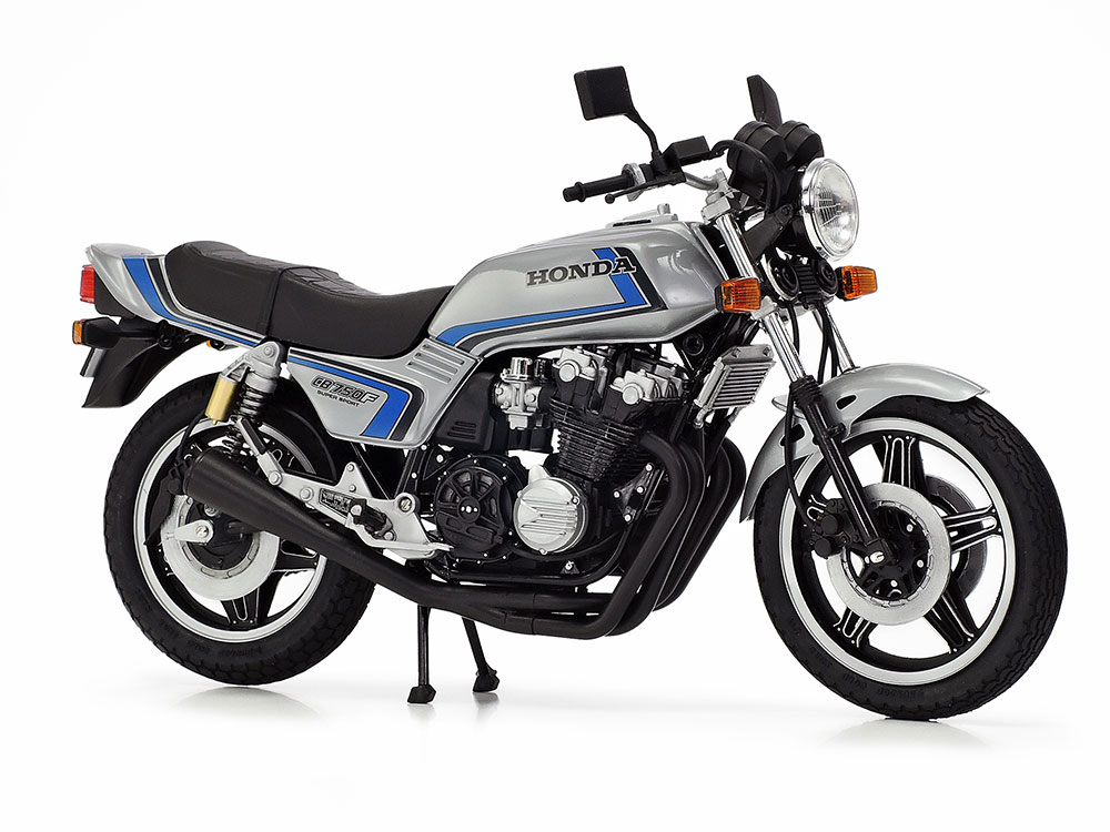 タミヤ 1/12 オートバイシリーズ Honda CX500 ターボ | タミヤ
