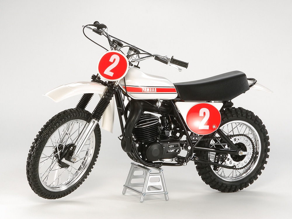 タミヤ 1/6 オートバイシリーズ ヤマハ モトクロッサー YZ250 | タミヤ