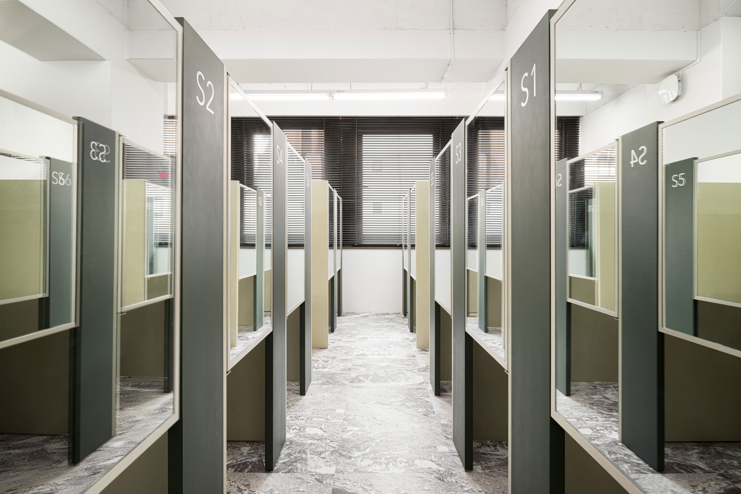 宮川清志 / SESNによる、東京・日本橋の、オフィスビル1棟の