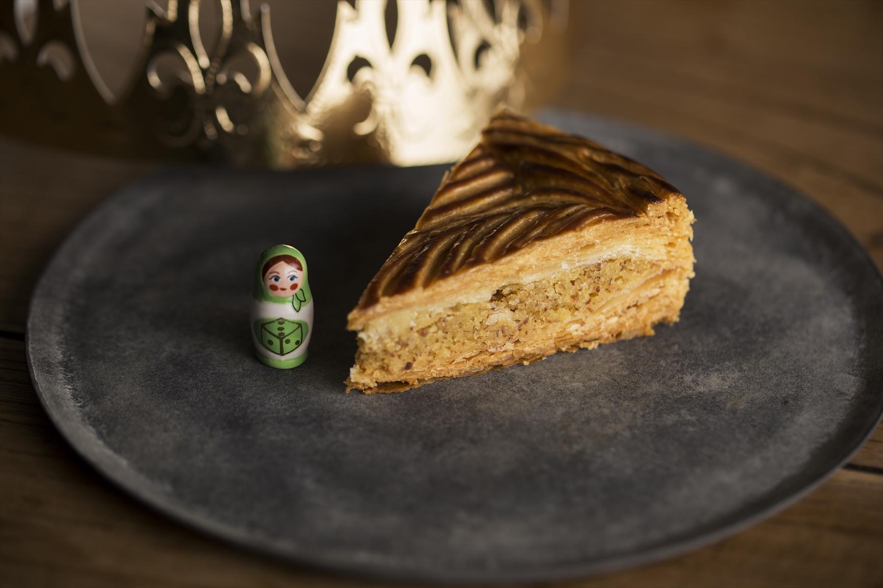 フェーヴ、ガレット・デ・ロワ、デコラティブ。 | ガレット・デ・ロワ