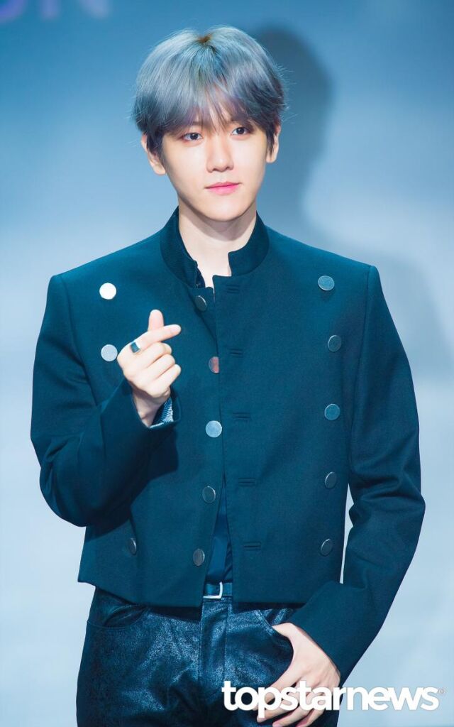 EXOベッキョン入隊後、訓練所での近況公開‥「やっぱりオーラが違う