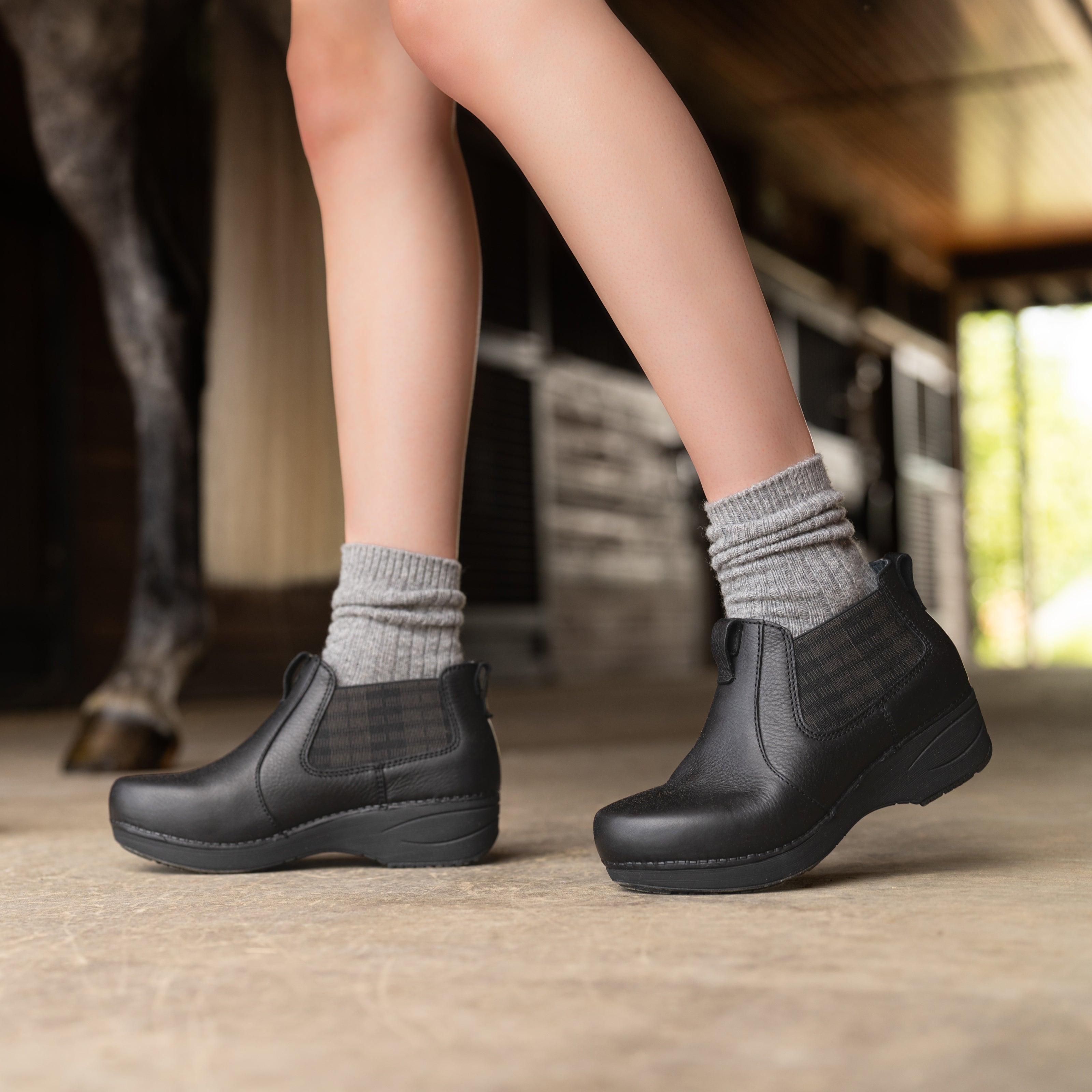 XP 2.0 Bootie Black Leather – Dansko