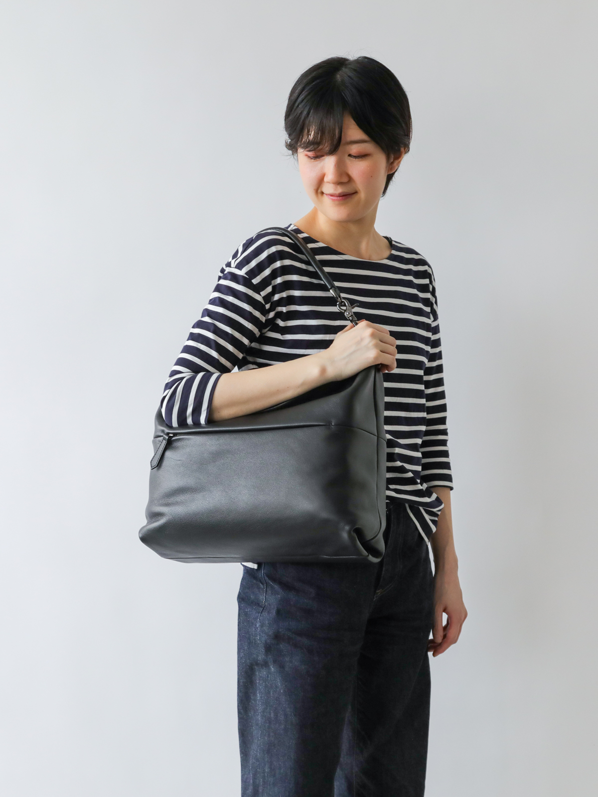 FACTELIERオリーブレザー2WAYショルダーバッグ(ブラック)