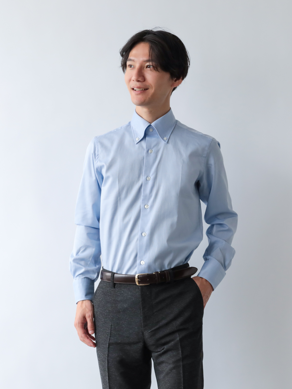 CHANEL ライトブルー ボタンダウンシャツ CHANEL ライトブルー ボタン