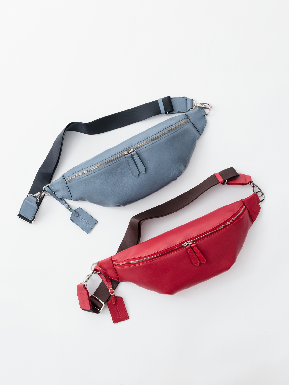 オリーブレザーボディーバッグ/レッド | Factelier (ファクトリエ)