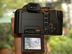 パナソニック、1,010万画素になった光学12倍ズーム「LUMIX DMC-FZ50」