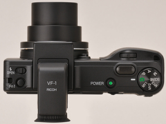 河田一規のデジカメナビ】リコー「GX200」