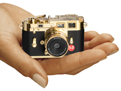 ミノックス、「DCC Leica M3」にゴールドバージョン