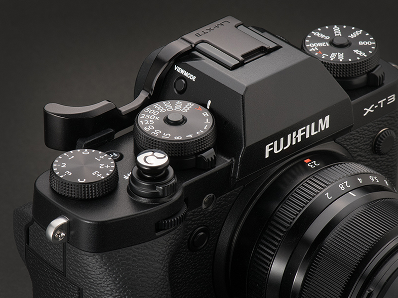 レンズメイト、X-T3専用のアルミ削り出しサムレスト - デジカメ Watch